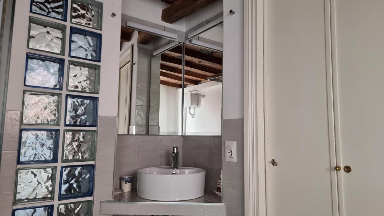 רומא Studio Della Pace, Classy & Charming - Renovated מראה חיצוני תמונה